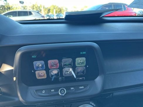Used 2017 Chevrolet Camaro SS image 19
