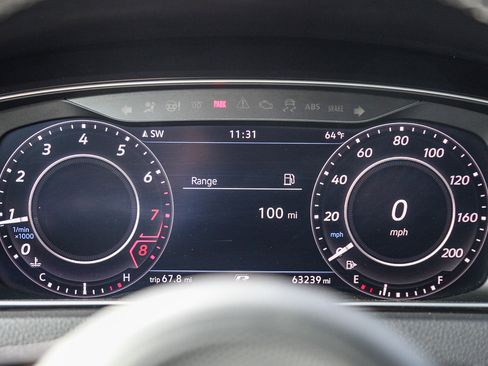 Used 2019 Volkswagen Golf R 4-Door image 14