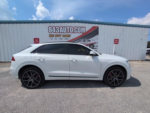 Used 2019 Audi Q8 Premium Plus AWD/4WD image 9