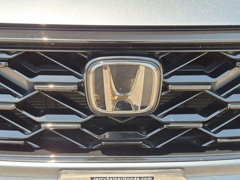 Used 2024 Honda CR-V Sport Touring image 9