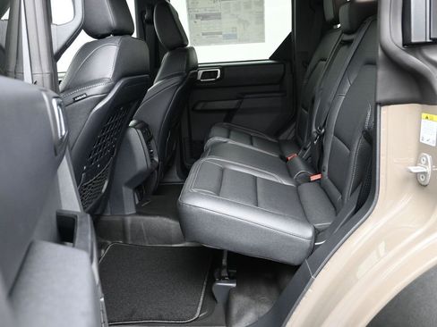 New 2025 Ford Bronco Badlands w/ Sasquatch Package image 28