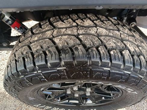 Used 2020 Jeep Gladiator Sport w/ Quick Order Package 24S image 58