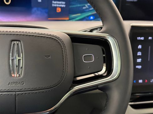 New 2026 Lincoln Nautilus Premier w/ Equipment Group 102A image 22