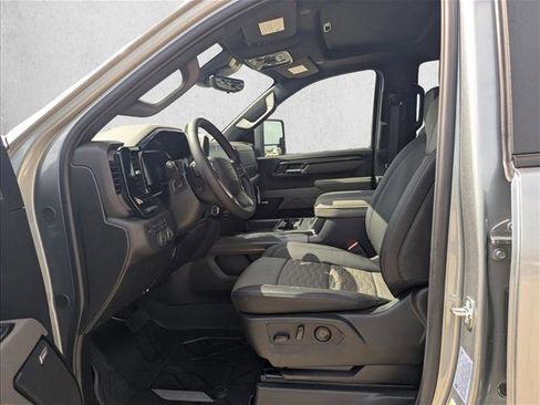 New 2026 Chevrolet Silverado 2500 ZR2 AWD/4WD image 4