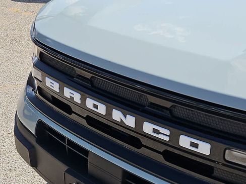 Used 2022 Ford Bronco Sport Outer Banks w/ Tech Package AWD/4WD image 13
