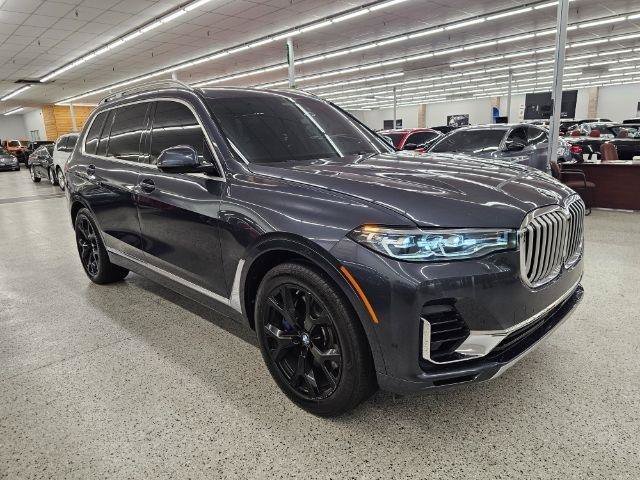 Used 2019 BMW X7 xDrive50i w/ Premium Package AWD/4WD image 4