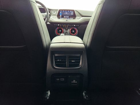 Used 2021 Chevrolet Blazer RS w/ Enhanced Convenience Package image 13