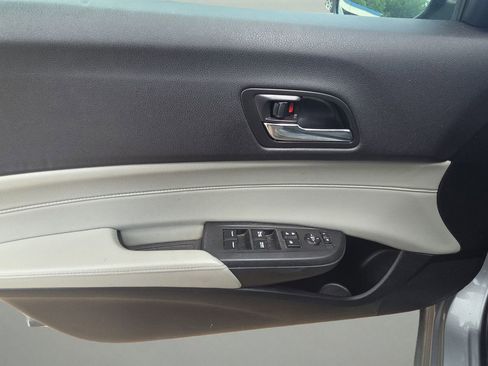 Used 2017 Acura ILX image 22