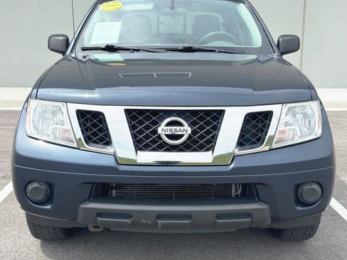 Used 2017 Nissan Frontier SV AWD/4WD image 9
