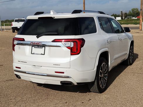 Used 2022 GMC Acadia Denali image 4