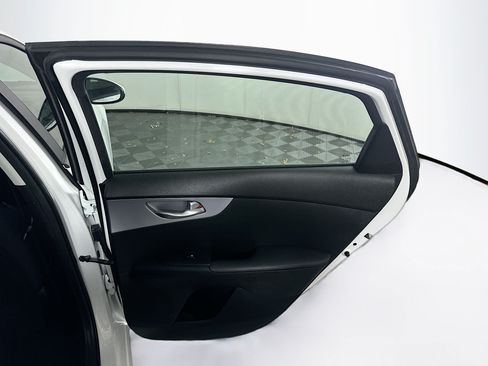 Used 2024 Kia Forte LXS FWD image 28