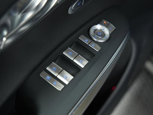 Used 2023 Genesis GV70 3.5T Sport image 26