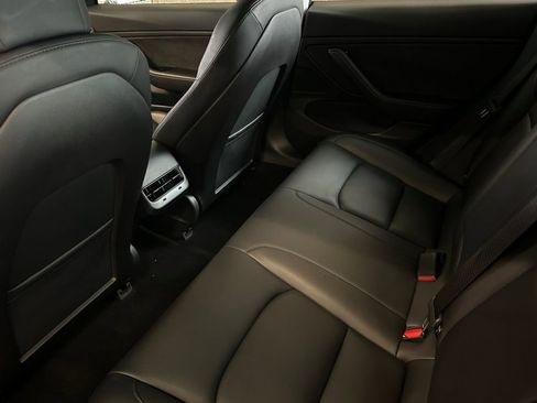 Used 2018 Tesla Model 3 Long Range RWD image 12
