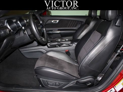 Used 2020 Ford Mustang GT Premium w/ Carbon Sport Interior Package RWD image 19