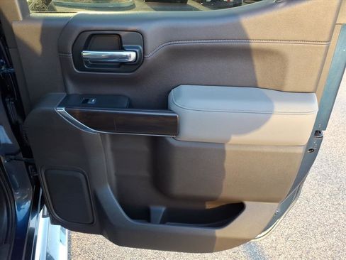 Used 2019 GMC Sierra 1500 SLT w/ SLT Premium Package image 19