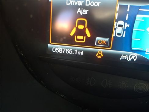 Used 2024 Ford Edge SEL image 15