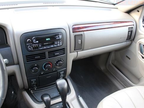 Used 2000 Jeep Grand Cherokee Laredo image 12