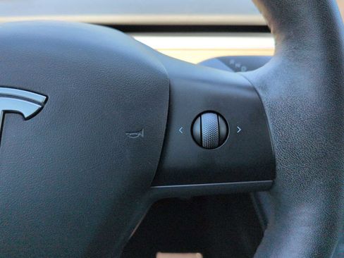 Used 2023 Tesla Model 3 Standard Range RWD image 26