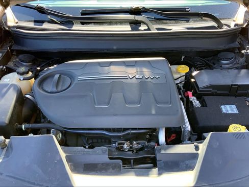 Used 2015 Jeep Cherokee Latitude FWD image 31