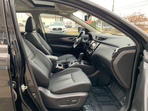 Used 2020 Nissan Rogue Sport SL w/ Premium Package image 35