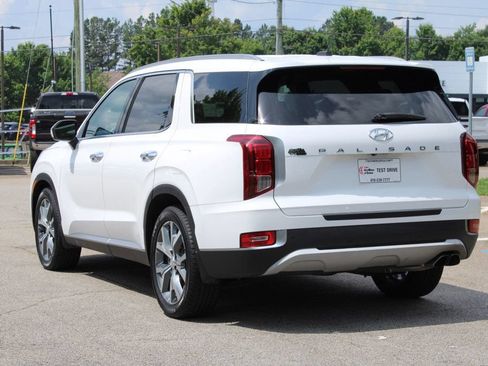 Used 2021 Hyundai Palisade SEL w/ Convenience Package FWD image 6