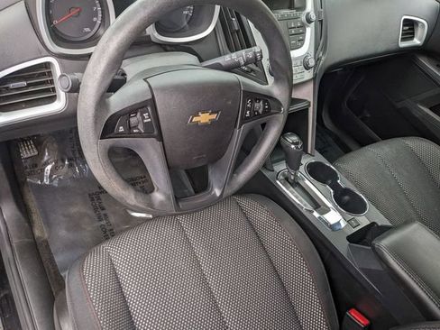 Used 2017 Chevrolet Equinox LS FWD image 11
