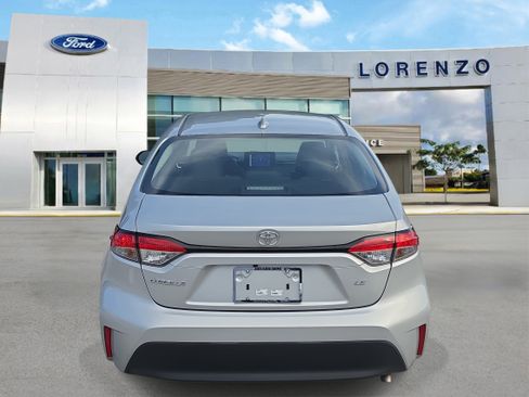 Used 2024 Toyota Corolla LE FWD image 5