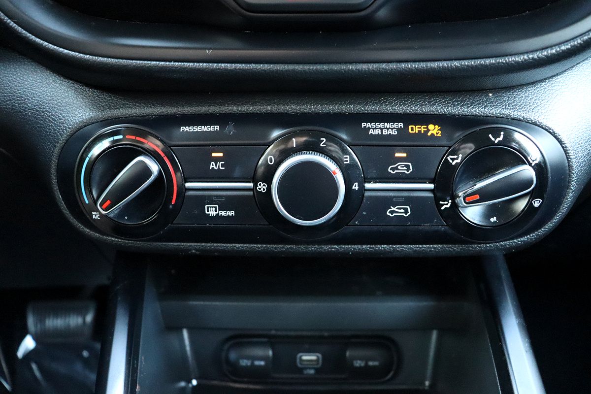 Used 2022 Kia Soul LX w/ Technology Package FWD image 31