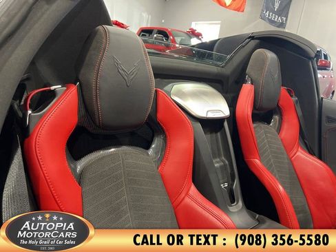 Used 2025 Chevrolet Corvette Z06 RWD image 12