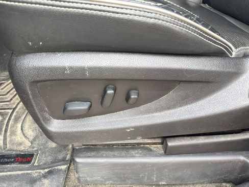 Used 2017 Chevrolet Silverado 1500 High Country AWD/4WD image 14