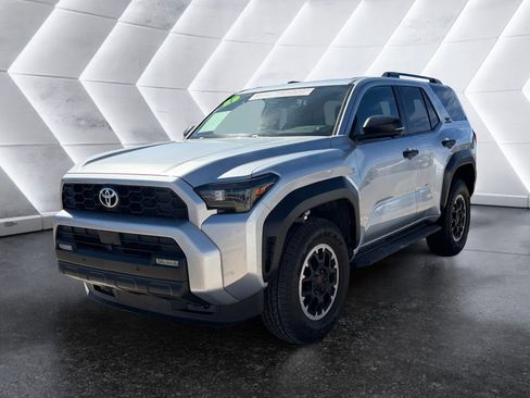 Used 2025 Toyota 4Runner TRD Off-Road Premium image 3