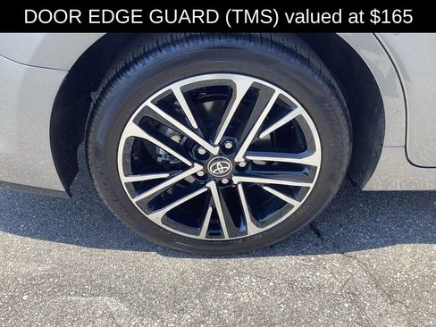 Used 2026 Toyota Camry XLE w/ Premium Package AWD/4WD image 8