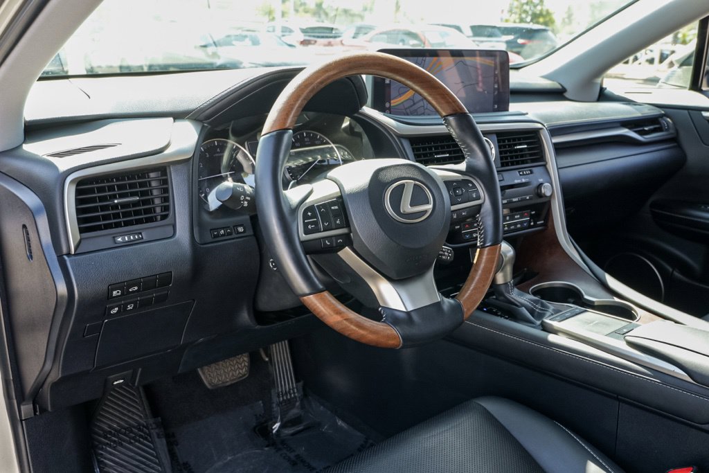 Used 2020 Lexus RX 350L FWD w/ Premium Package image 18