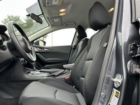 Used 2016 MAZDA MAZDA3 i Sport w/ Preferred Equipment Package image 11