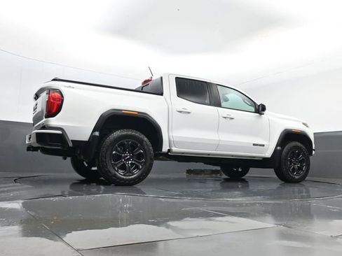 Used 2025 GMC Canyon Elevation image 23