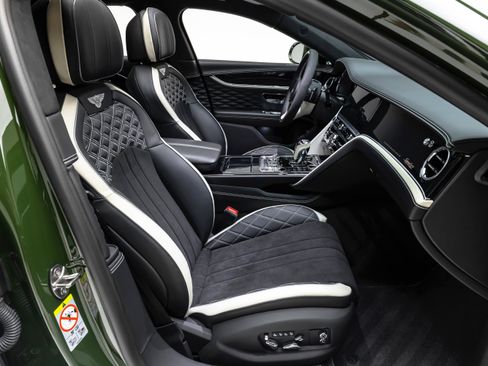 Used 2024 Bentley Flying Spur W12 AWD/4WD image 46