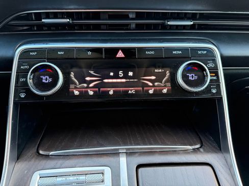 Used 2021 Genesis GV80 3.5T Advanced + w/ Advanced Package 06 image 39