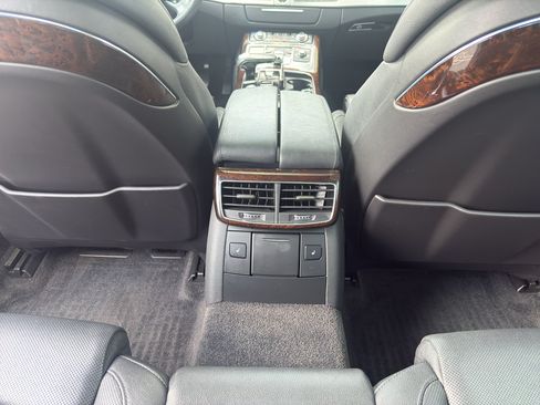 Used 2013 Audi A8 3.0T w/ Convenience Pkg AWD/4WD image 12