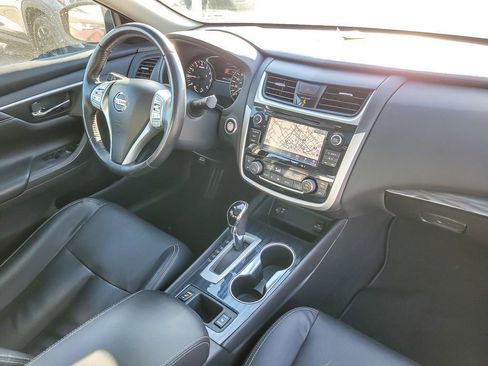Used 2018 Nissan Altima 2.5 SL w/ 2.5 SL Technology Package image 20