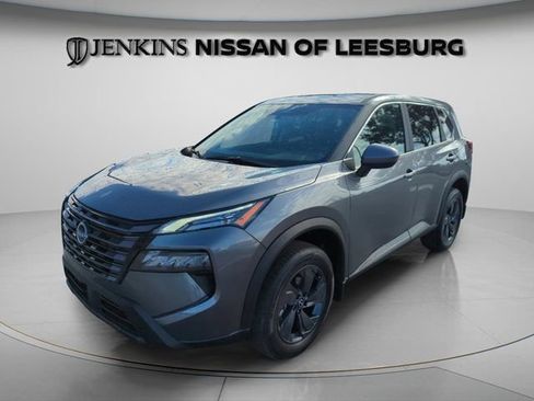 New 2026 Nissan Rogue SV FWD image 9