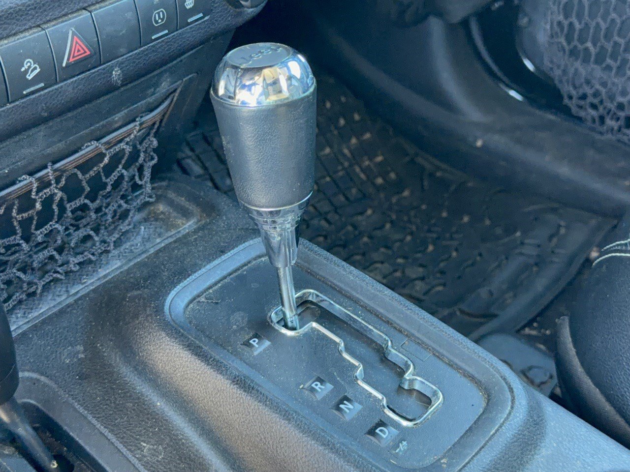 Used 2015 Jeep Wrangler Unlimited Rubicon AWD/4WD image 21
