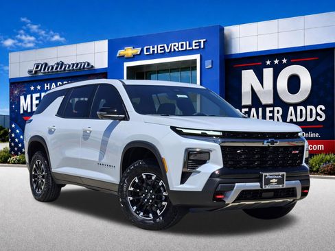 New 2026 Chevrolet Traverse Z71 w/ Driver Confidence Package AWD/4WD image 1