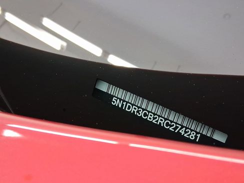 Used 2024 Nissan Pathfinder SL w/ SL Premium Package image 20