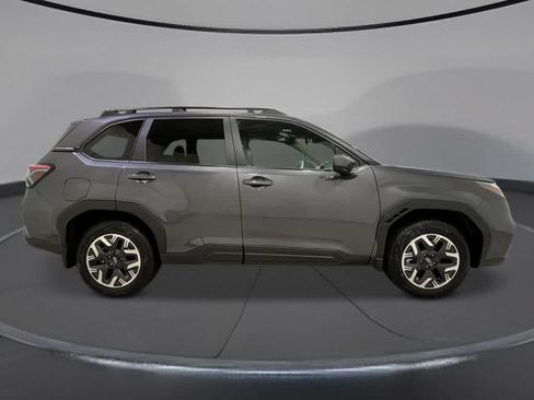 Used 2026 Subaru Forester Premium AWD/4WD image 6