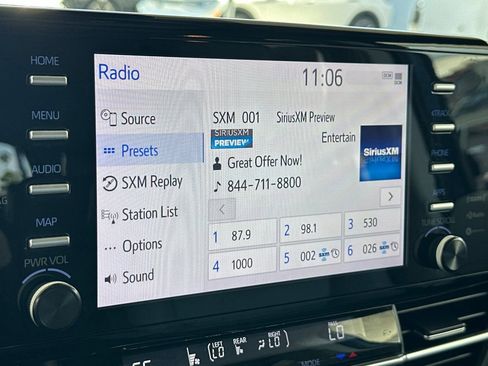 Used 2023 Toyota Sienna XLE FWD image 20