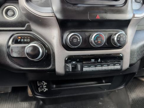 Used 2020 RAM 2500 Tradesman w/ Chrome Appearance Group AWD/4WD image 21