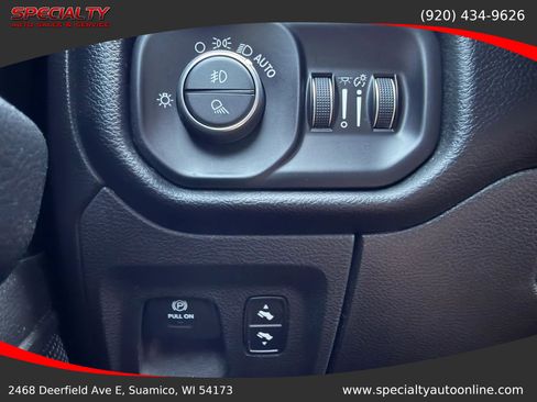 Used 2019 RAM 1500 Big Horn AWD/4WD image 31