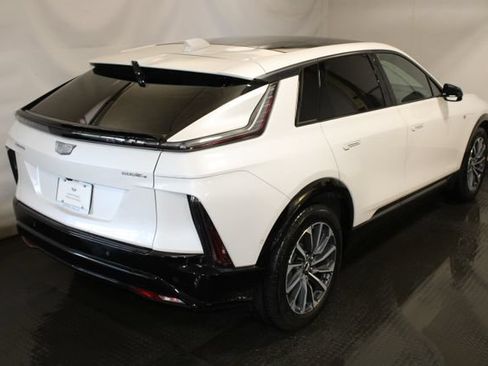 Used 2024 Cadillac Lyriq Sport AWD/4WD image 4