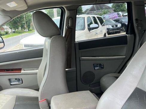 Used 2005 Jeep Grand Cherokee Limited AWD/4WD image 13
