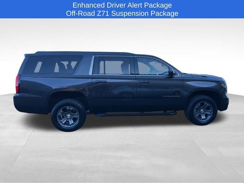 Used 2018 Chevrolet Suburban LT image 5